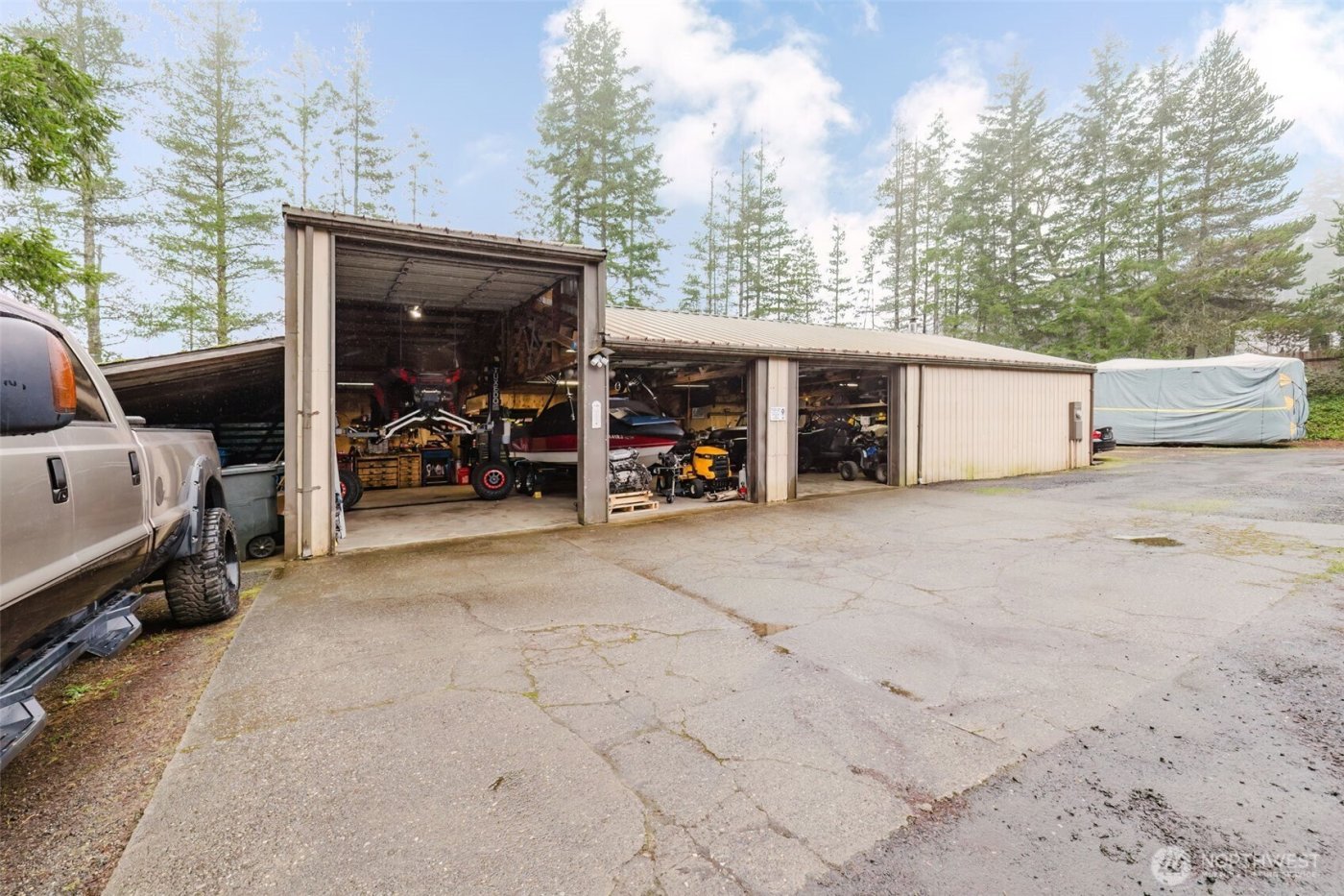 482 E hyland Drive , Union, WA 98592