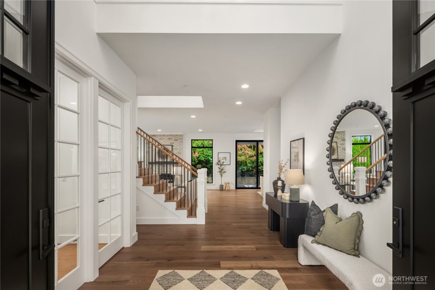 13988 SE 5th Street , Bellevue, WA 98005