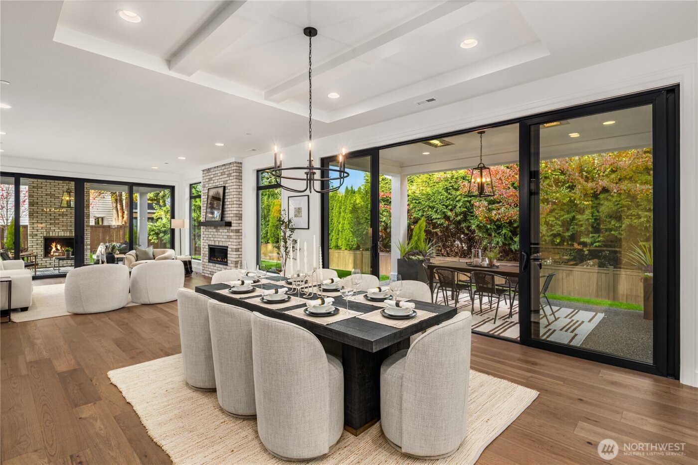 13988 SE 5th Street , Bellevue, WA 98005