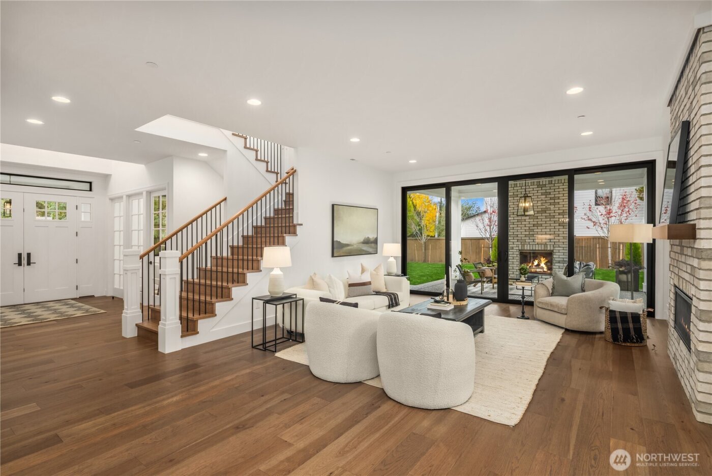 13988 SE 5th Street , Bellevue, WA 98005