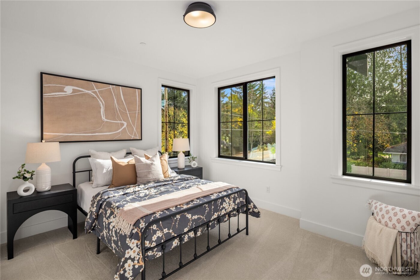 13988 SE 5th Street , Bellevue, WA 98005