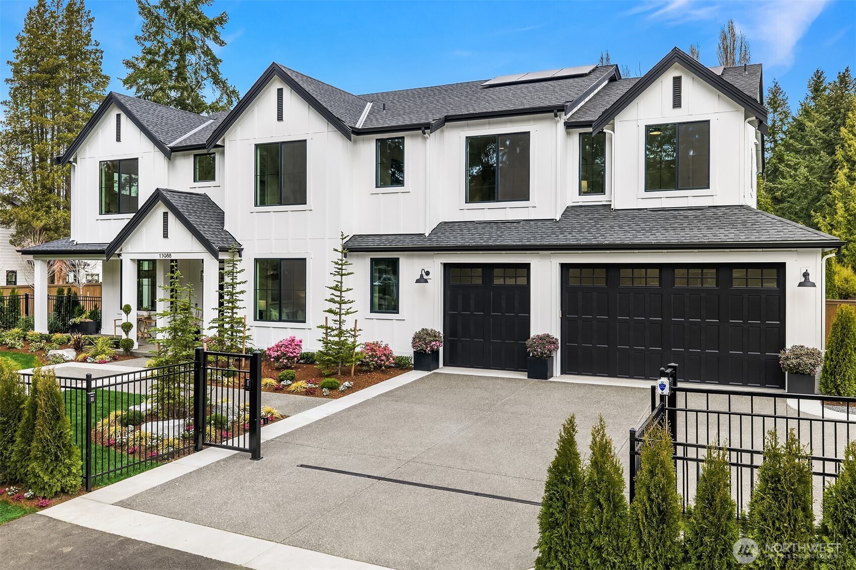 13988 SE 5th Street , Bellevue, WA 98005