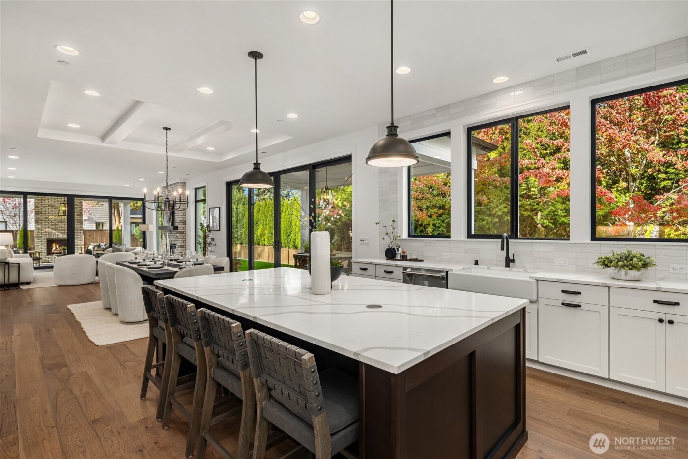 13988 SE 5th Street , Bellevue, WA 98005