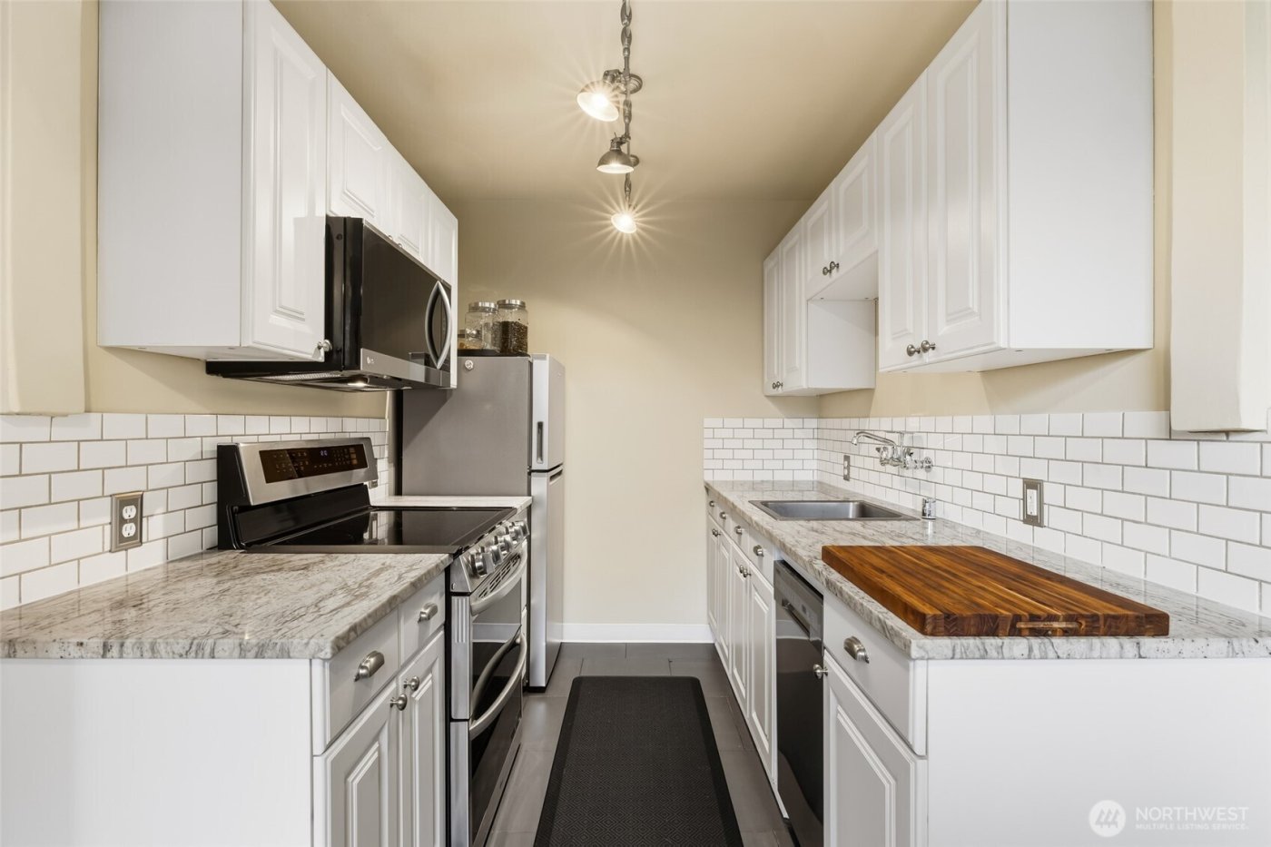 1120 17th Avenue #104, Seattle, WA 98122