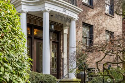 1120 17th Avenue #104, Seattle, WA 98122 - Photo 2