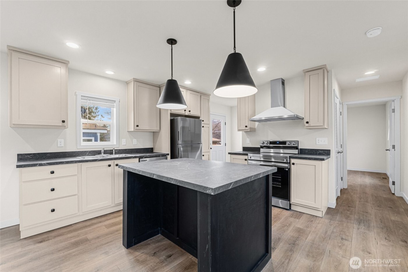 793 N CARTER , Colville, WA 99114