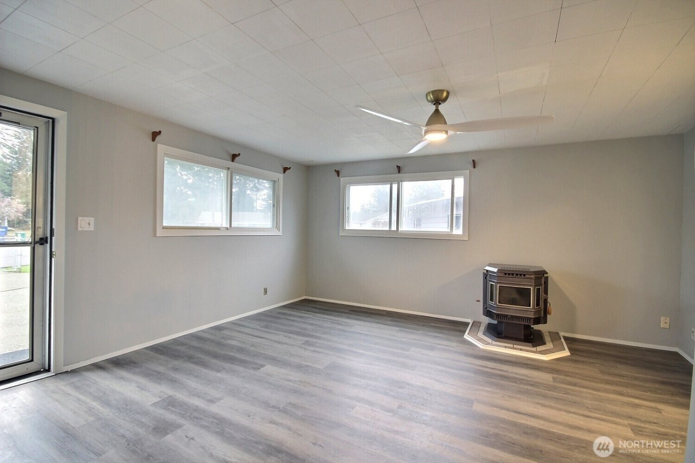 18701 3rd Avenue S, Burien, WA 98148