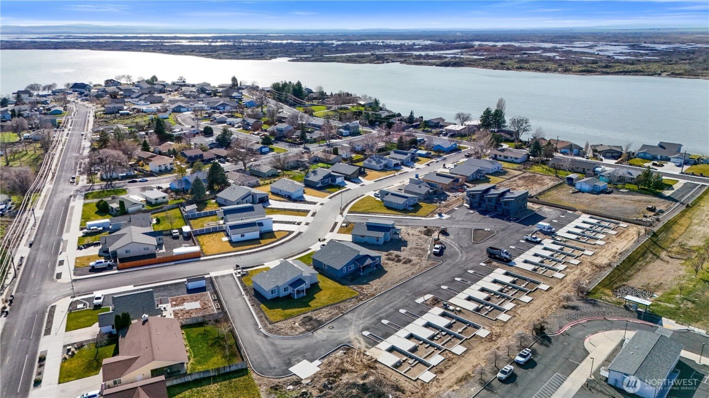 527 S Dorsing Street , Moses Lake, WA 98837