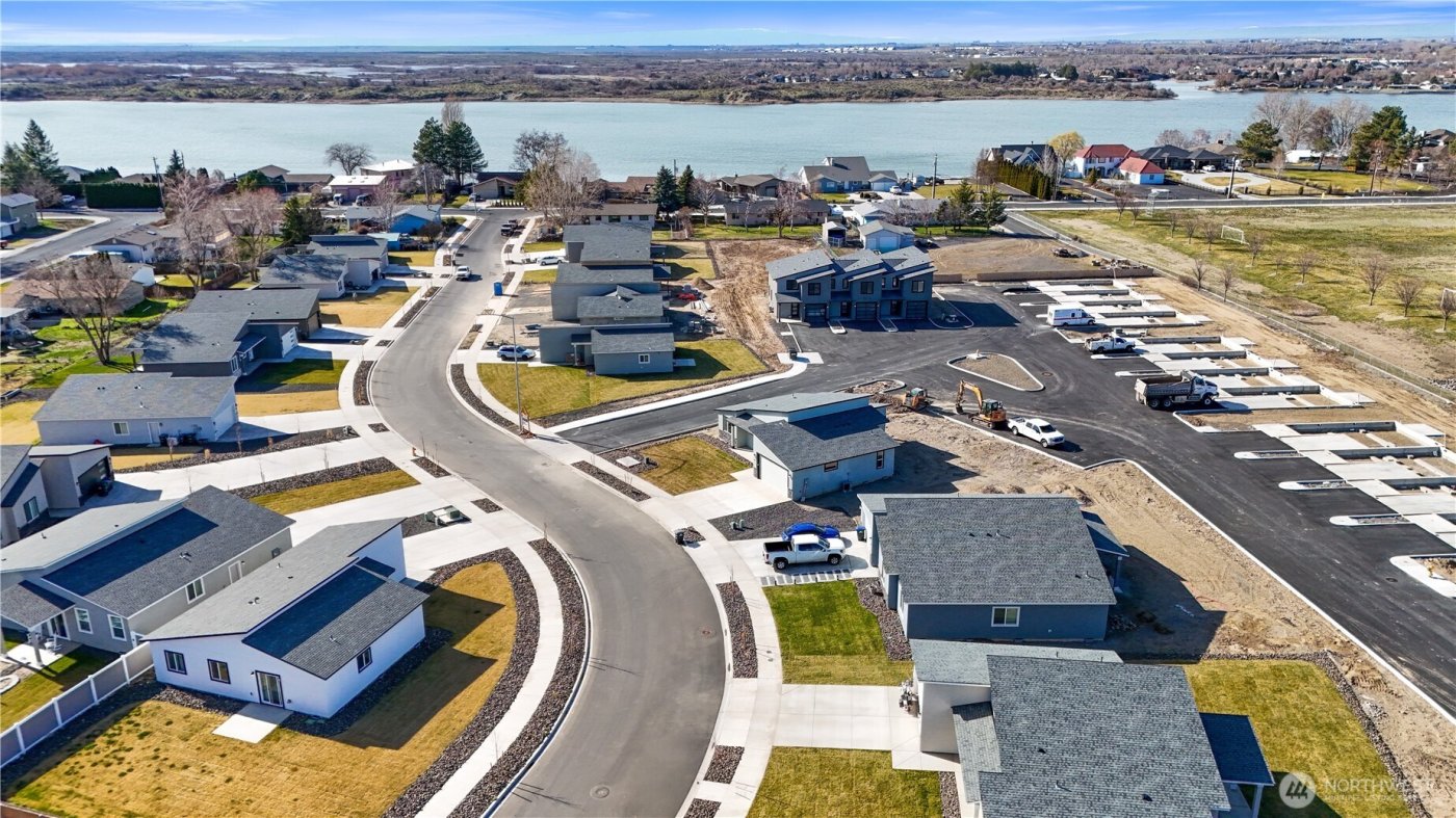 527 S Dorsing Street , Moses Lake, WA 98837