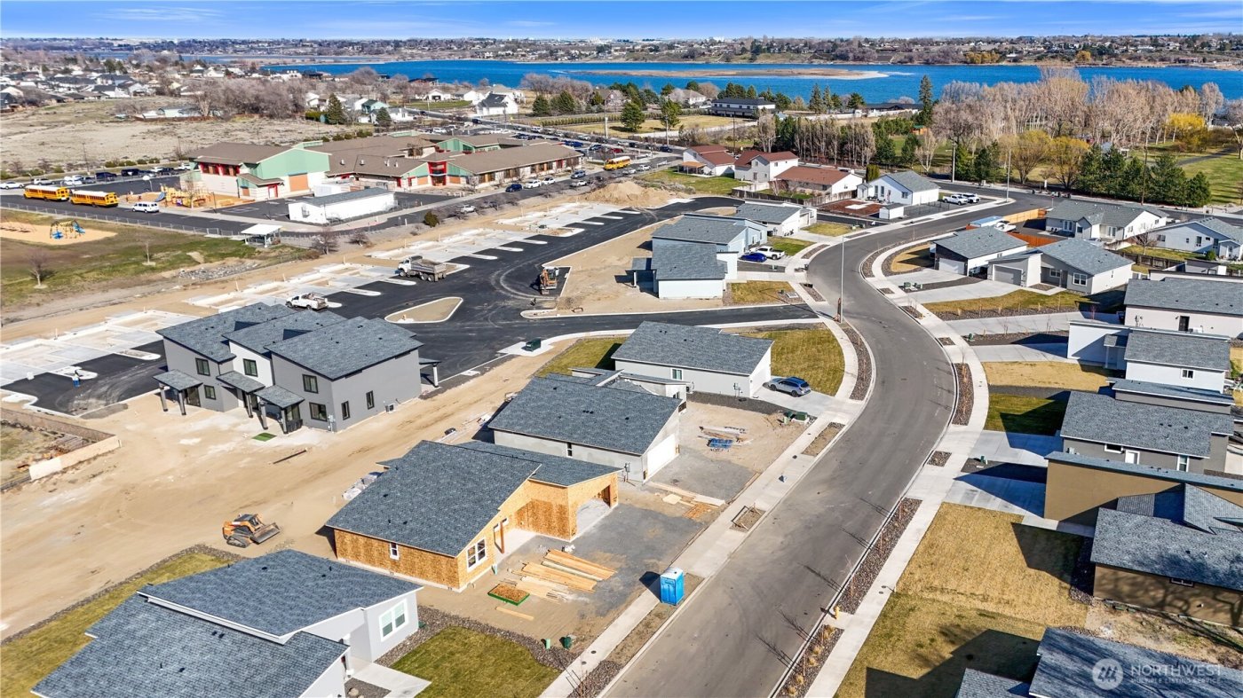 527 S Dorsing Street , Moses Lake, WA 98837