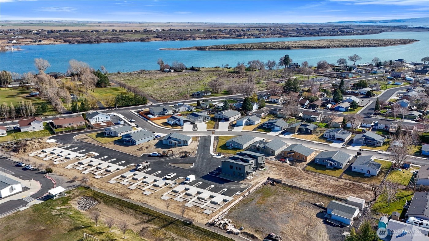 527 S Dorsing Street , Moses Lake, WA 98837