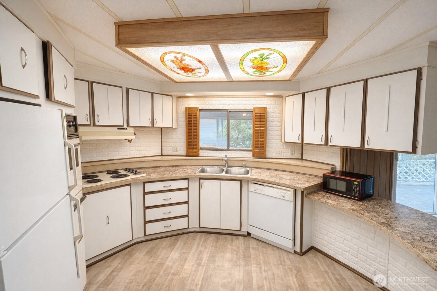 11436 SE 208th Street #112, Kent, WA 98031