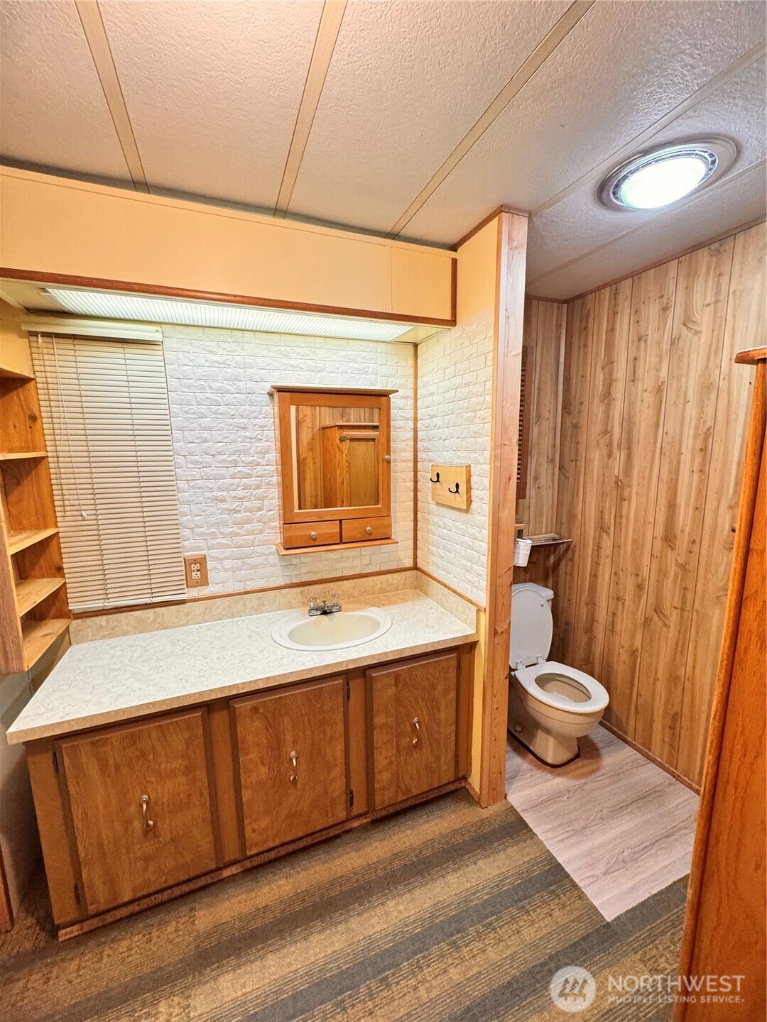 11436 SE 208th Street #112, Kent, WA 98031