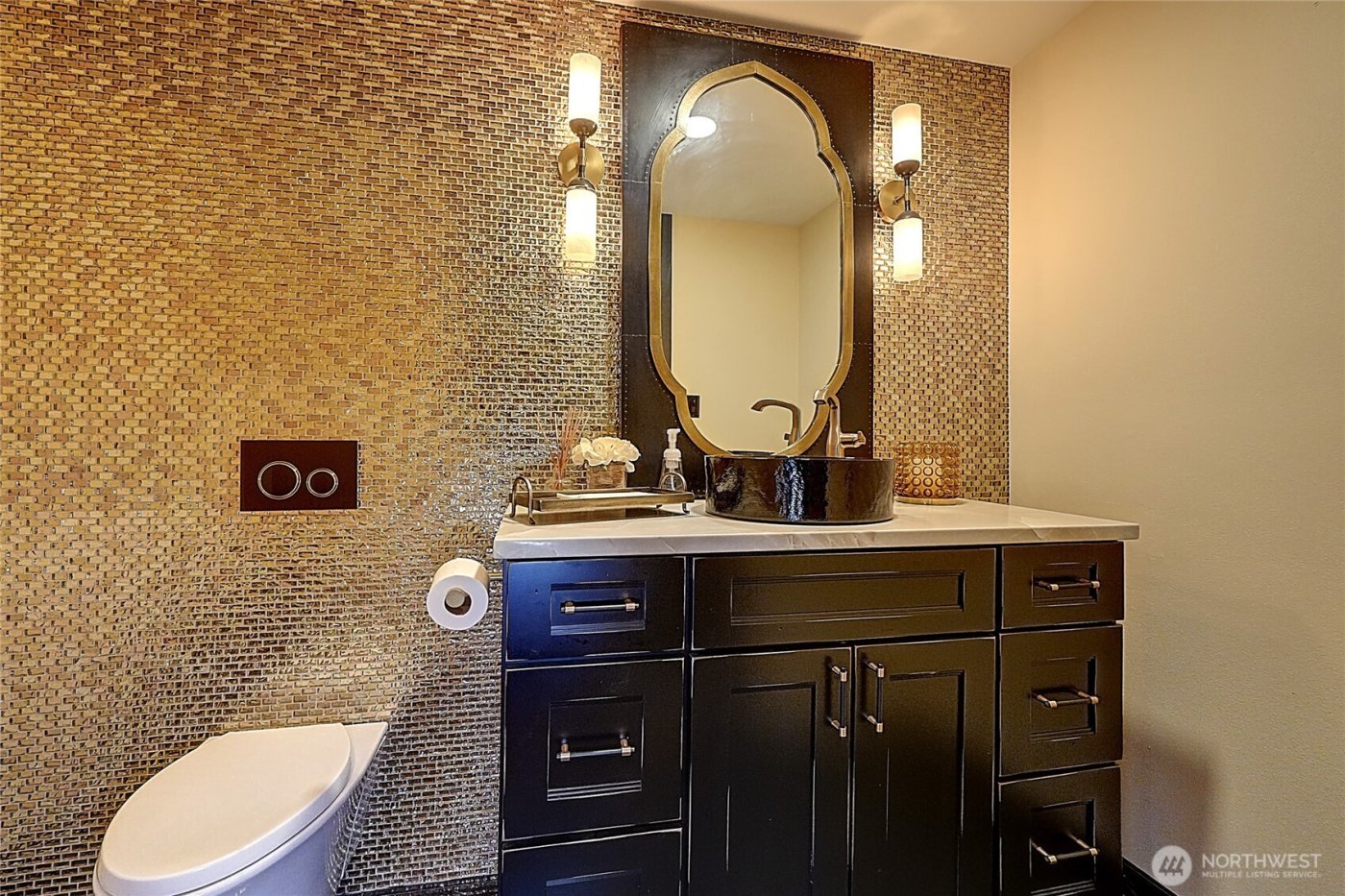 1 N Stadium Way #13, Tacoma, WA 98403