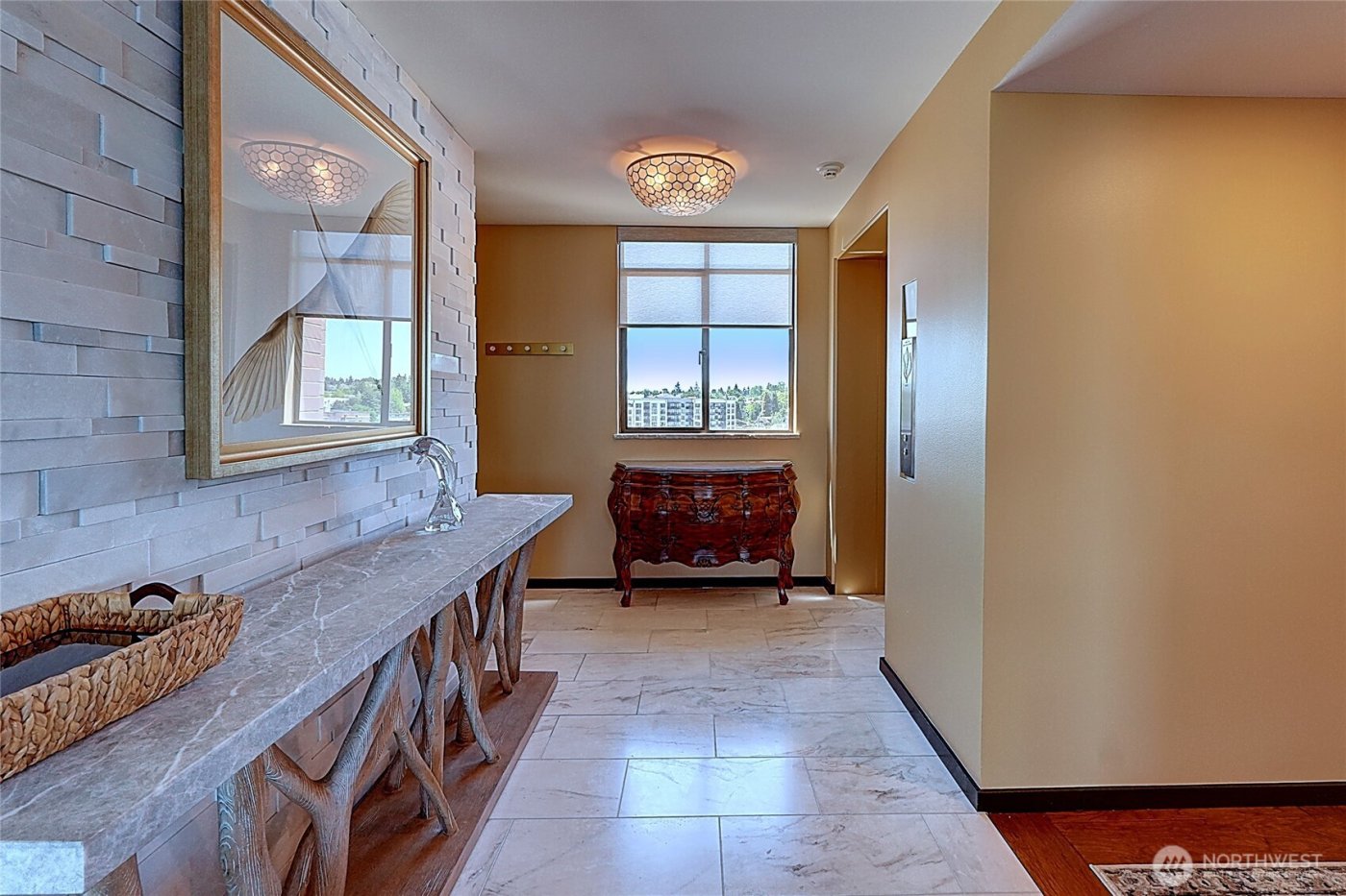 1 N Stadium Way #13, Tacoma, WA 98403