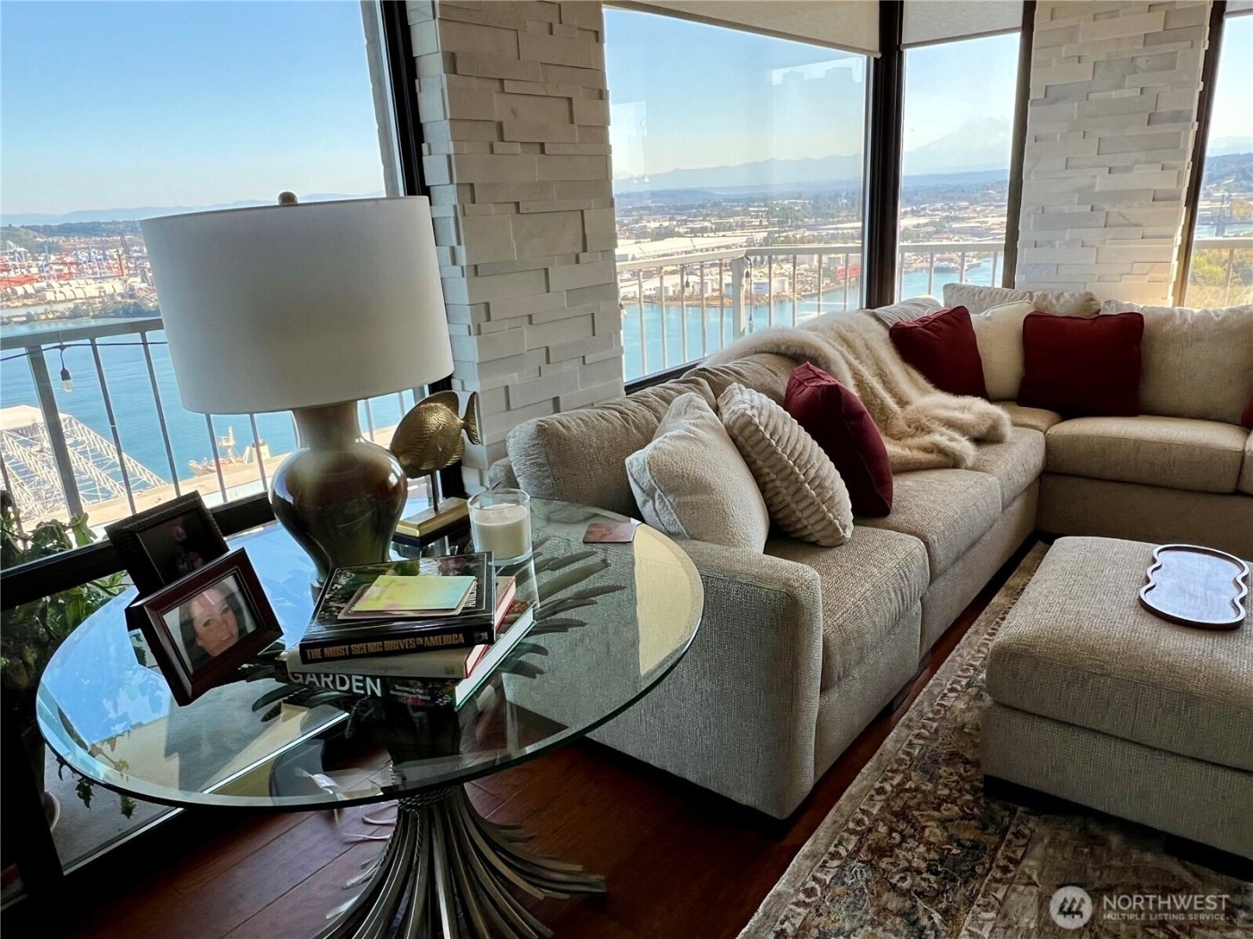 1 N Stadium Way #13, Tacoma, WA 98403