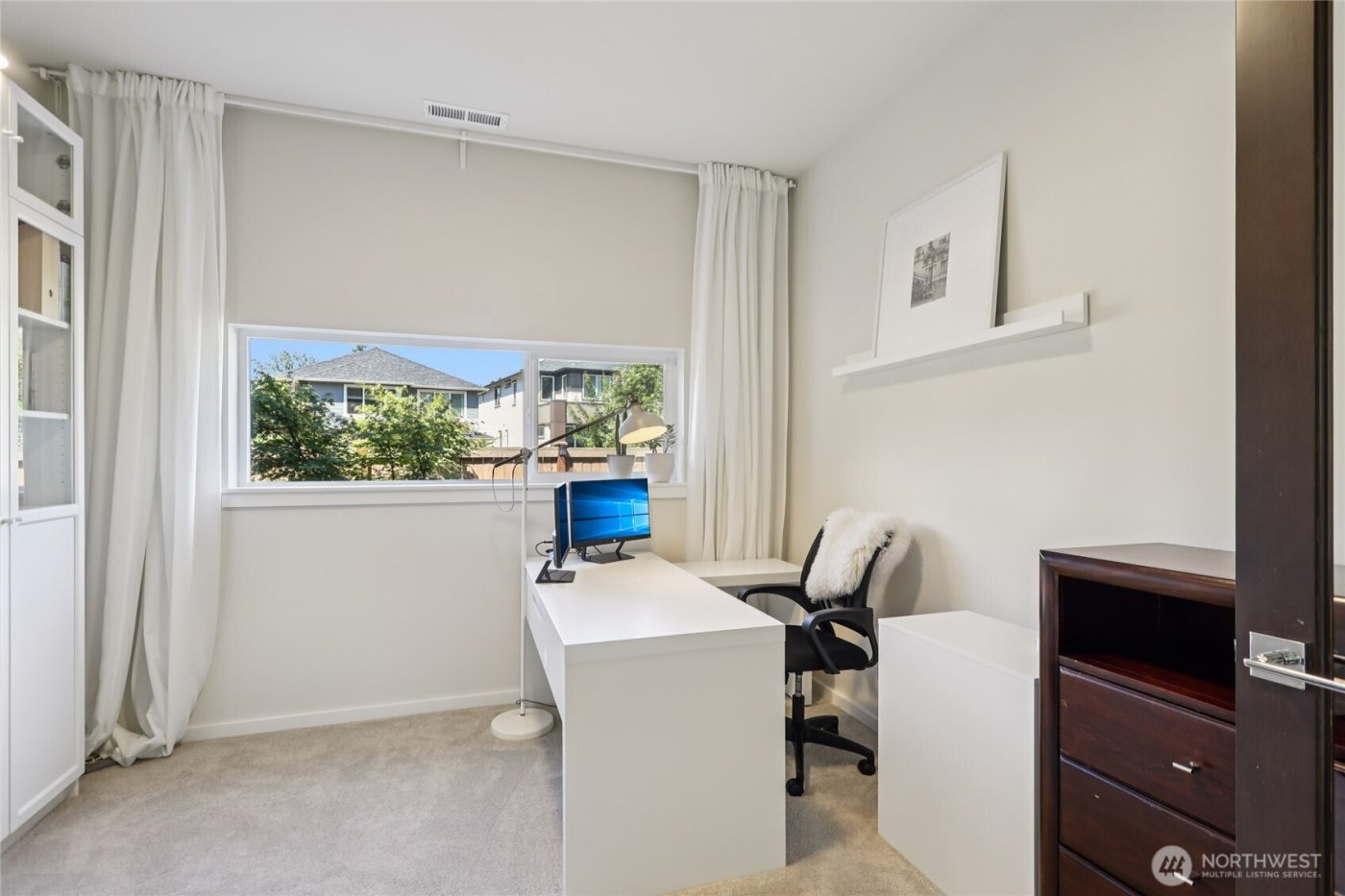 16204 27th Street Ct E, Lake Tapps, WA 98391