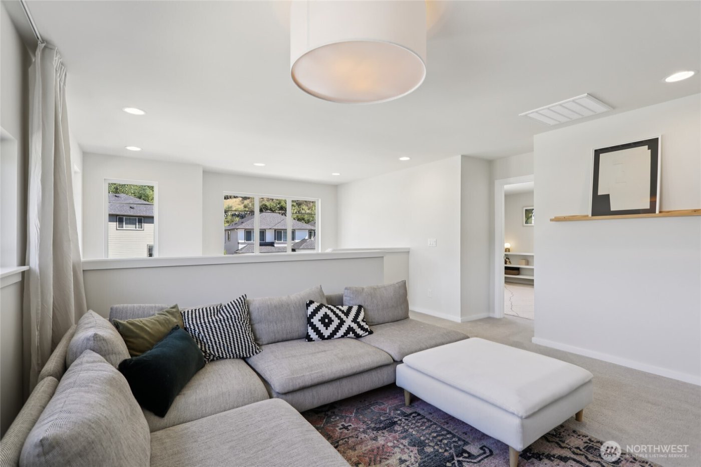 16204 27th Street Ct E, Lake Tapps, WA 98391