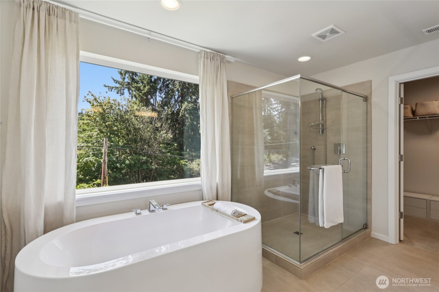 16204 27th Street Ct E, Lake Tapps, WA 98391