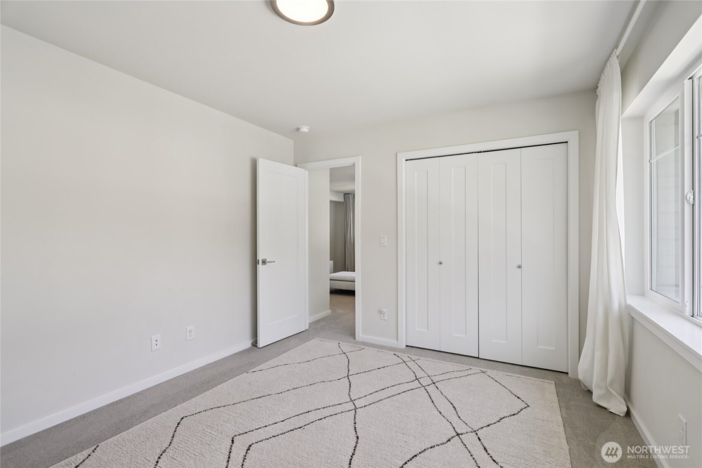 16204 27th Street Ct E, Lake Tapps, WA 98391