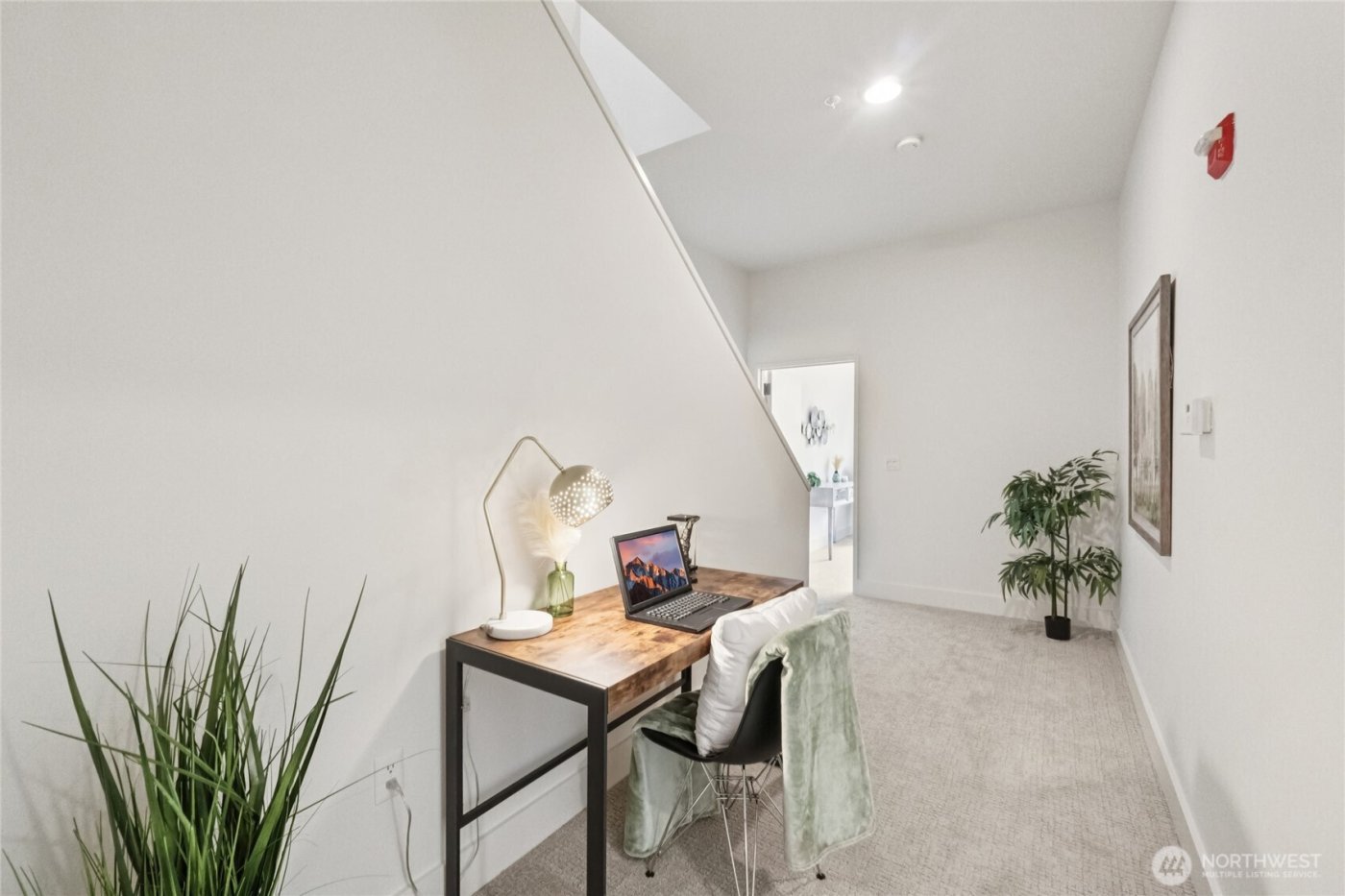 615 E Pike Street #305, Seattle, WA 98122