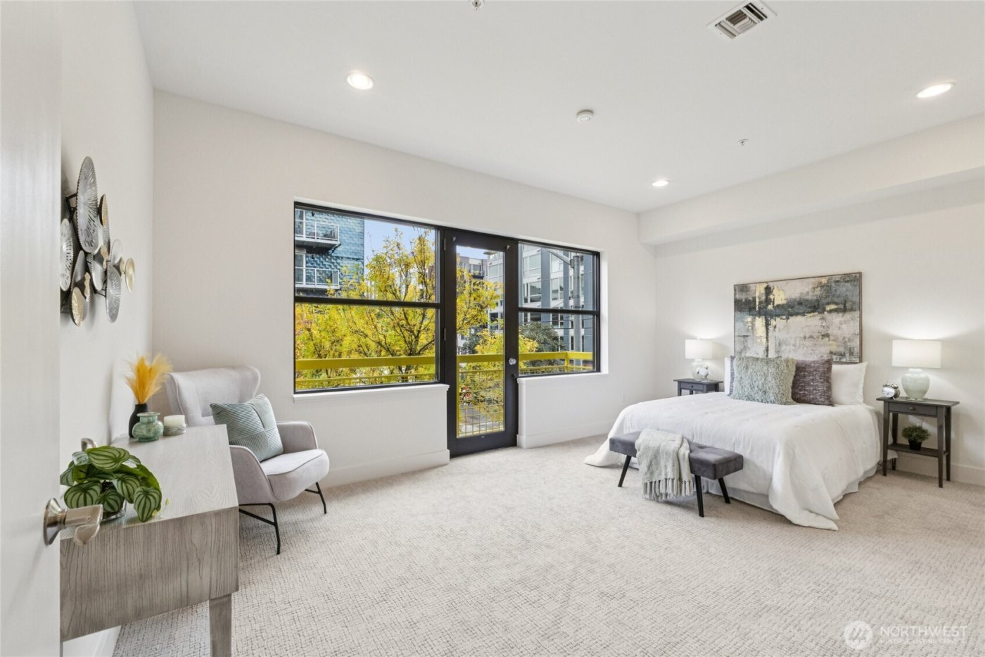 615 E Pike Street #305, Seattle, WA 98122