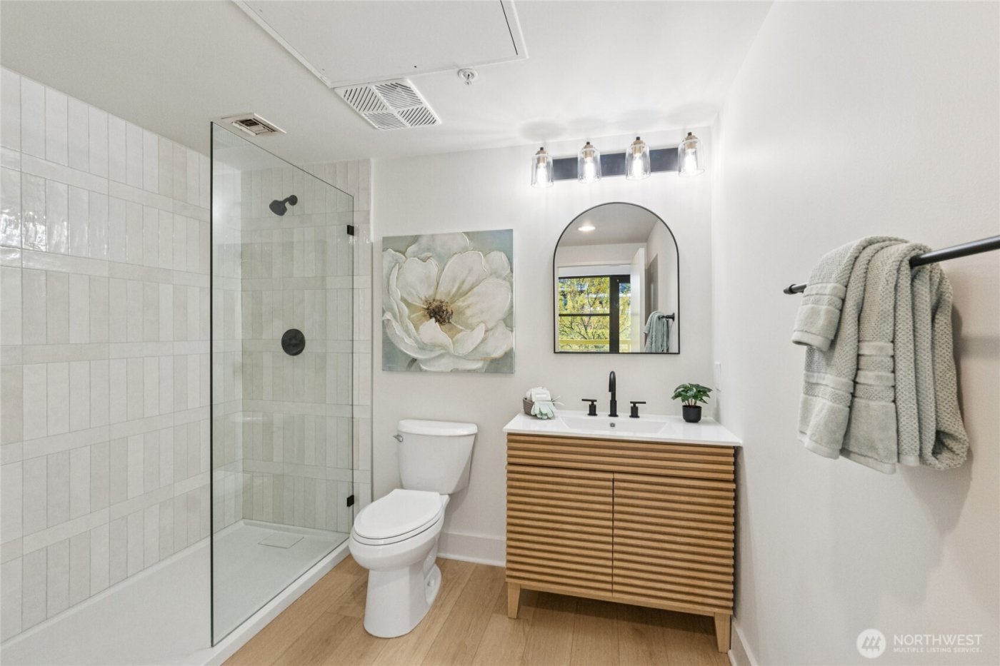 615 E Pike Street #305, Seattle, WA 98122