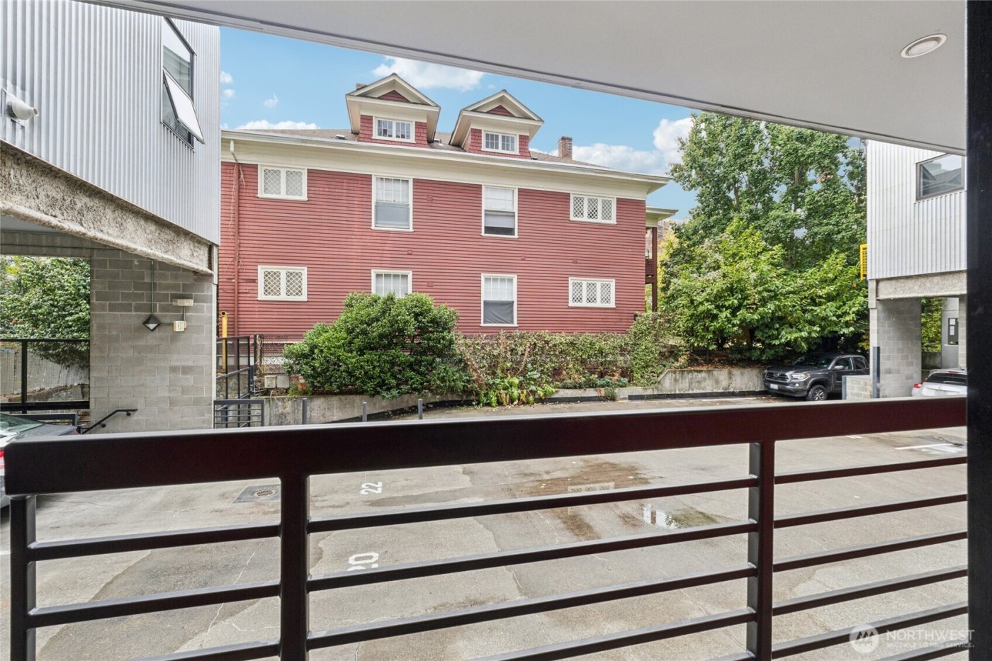 615 E Pike Street #305, Seattle, WA 98122