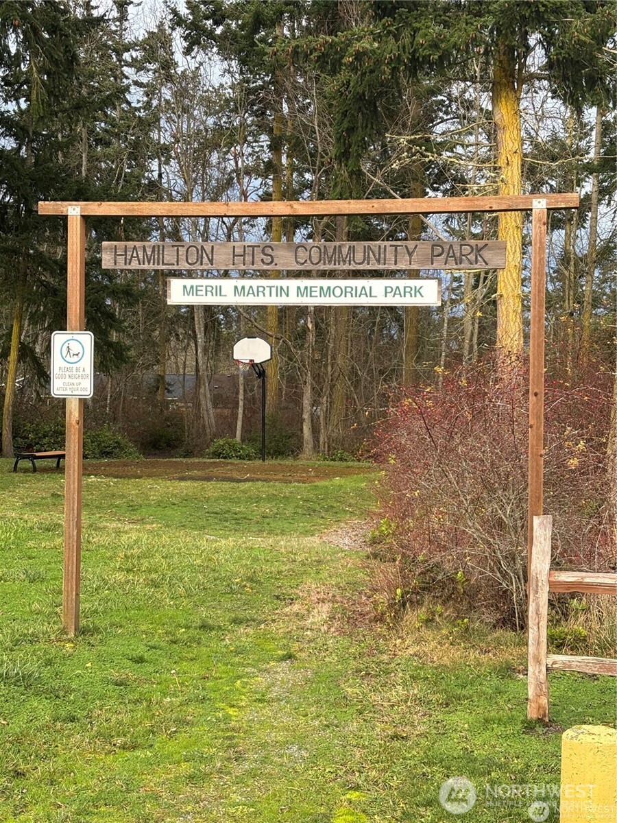 1042 Crest Avenue , Port Townsend, WA 98368