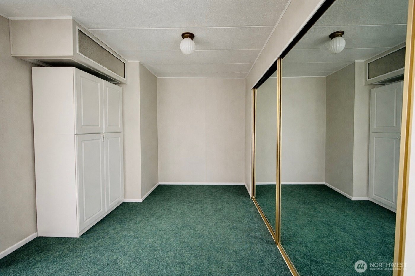 1200 Lincohn Street #301, Bellingham, WA 98229