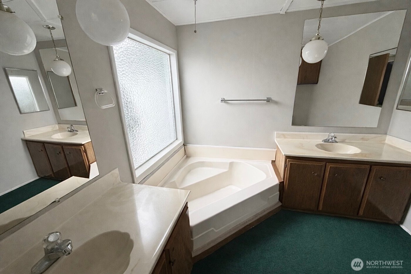 1200 Lincohn Street #301, Bellingham, WA 98229