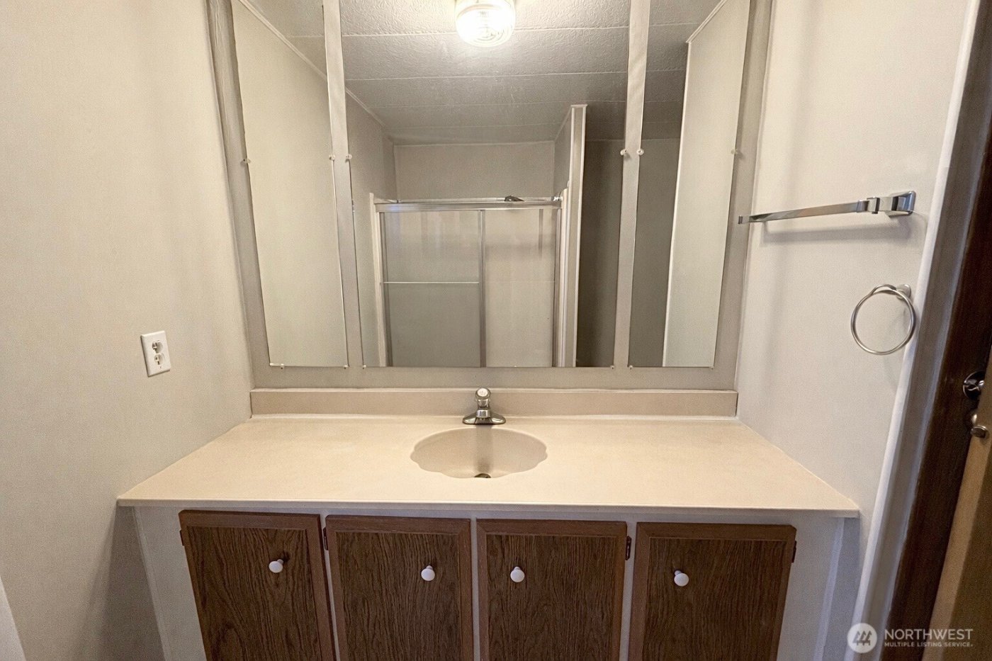 1200 Lincohn Street #301, Bellingham, WA 98229