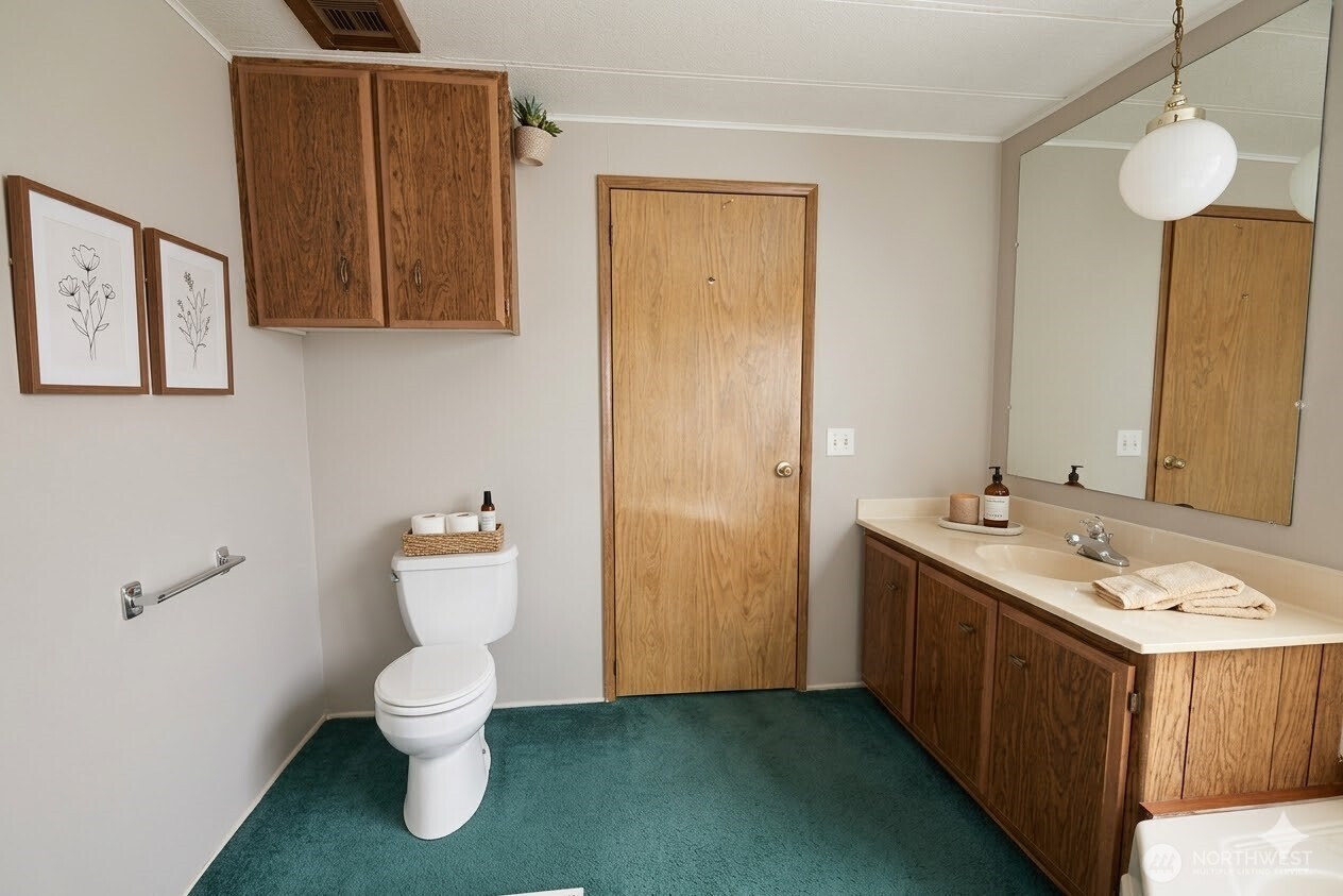 1200 Lincohn Street #301, Bellingham, WA 98229