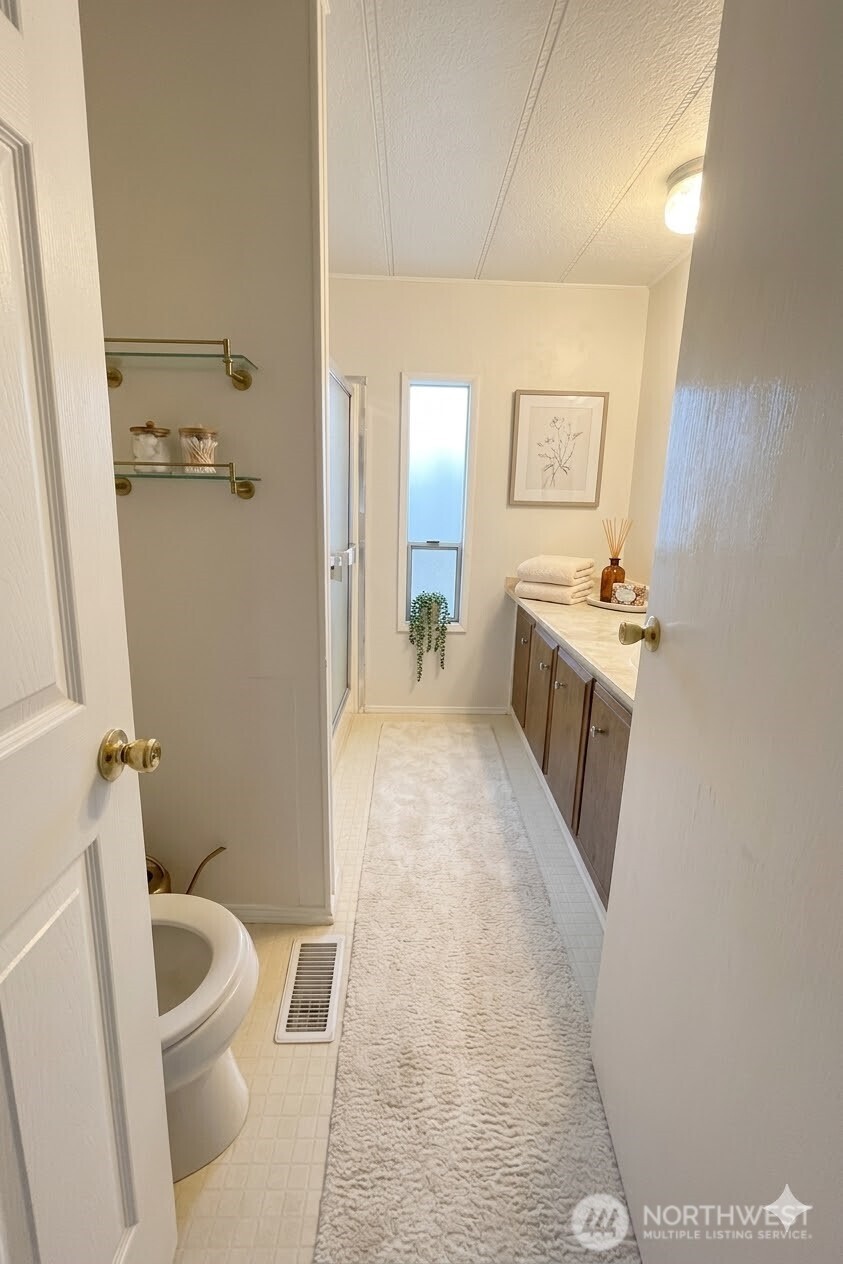 1200 Lincohn Street #301, Bellingham, WA 98229