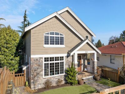 8360 Loyal Way NW, Seattle, WA 98117