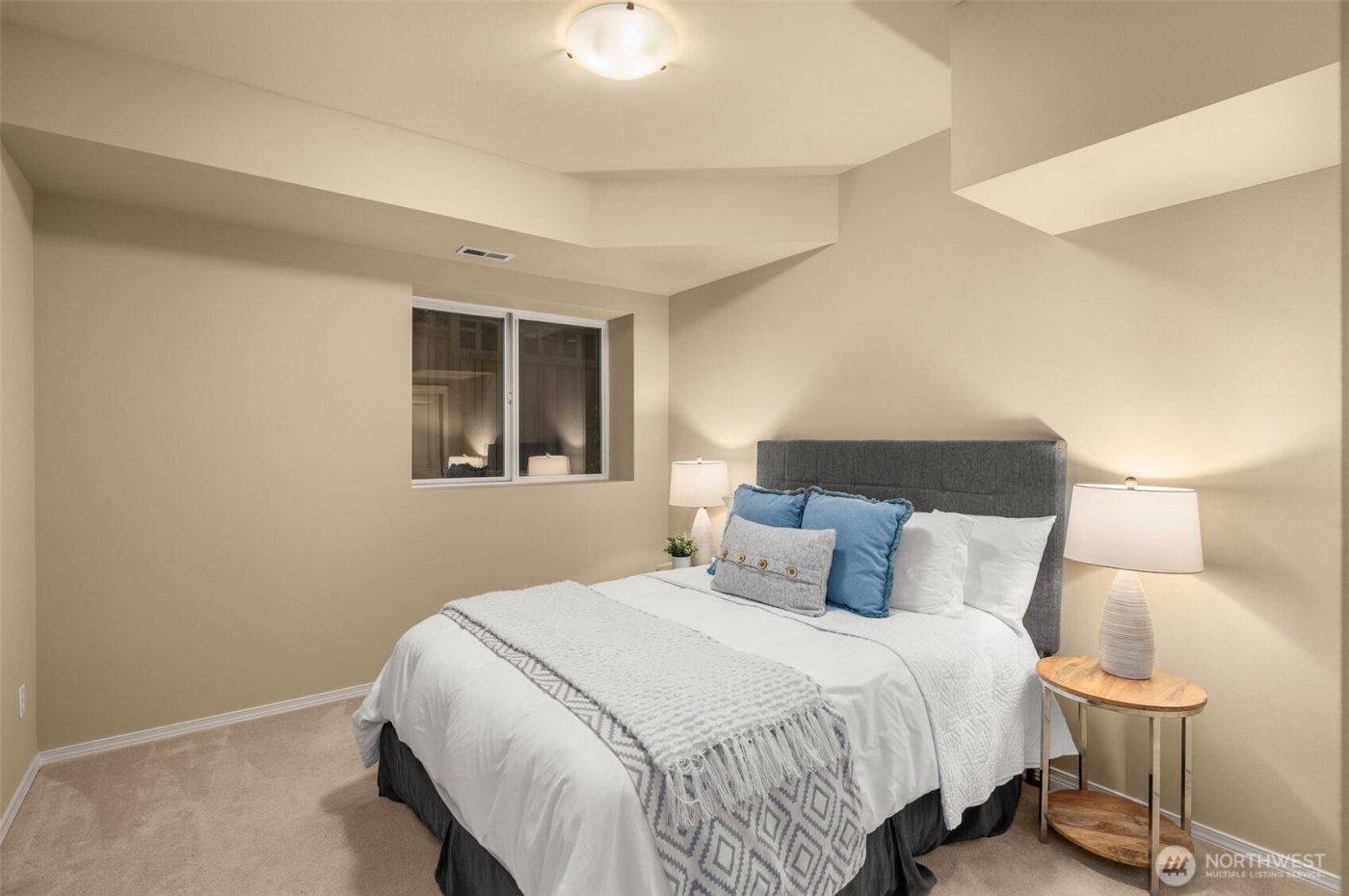 8360 Loyal Way NW, Seattle, WA 98117