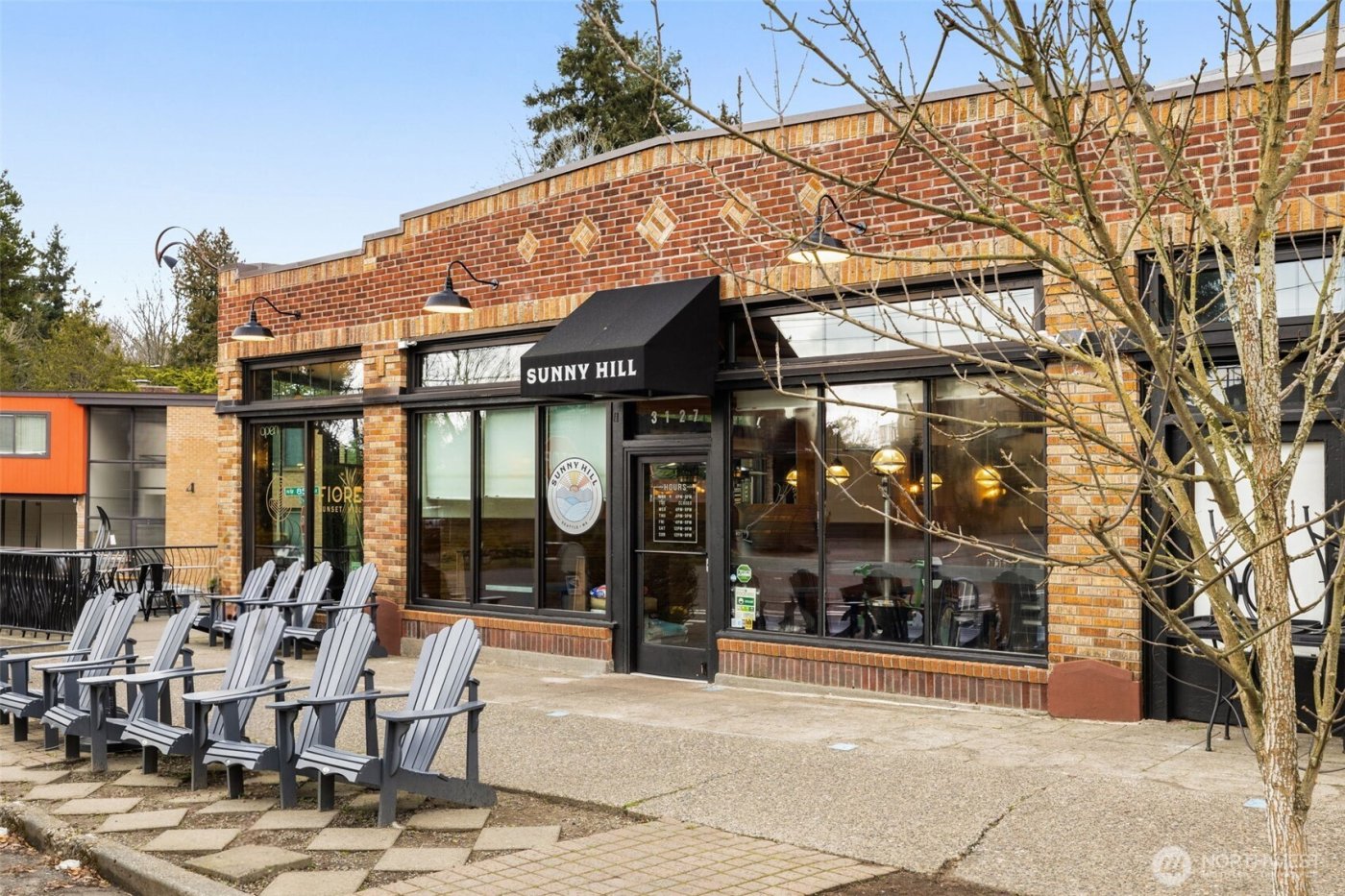 8360 Loyal Way NW, Seattle, WA 98117