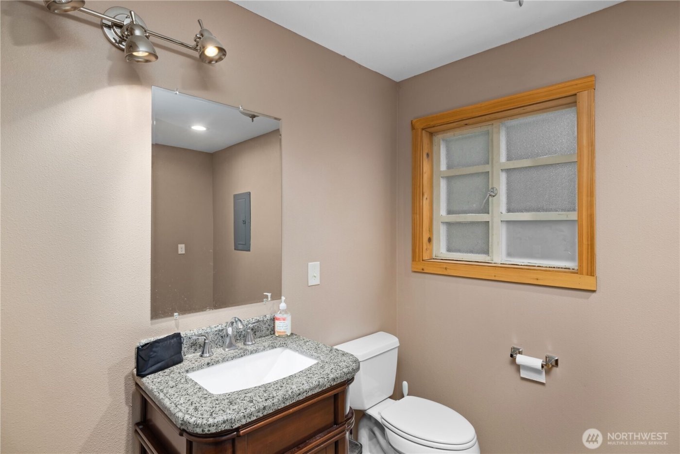 27272 Big Valley Road NE, Poulsbo, WA 98370