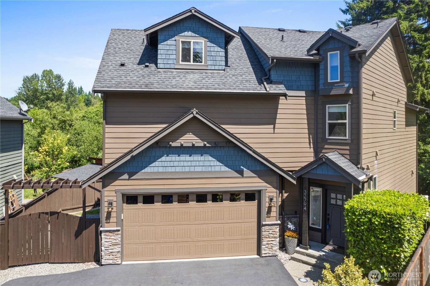 32794 Abrams Avenue , Black Diamond, WA 98010