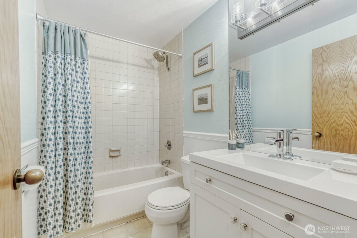 3501 SW Holden Street #303, Seattle, WA 98126-3449