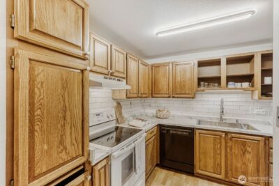 3501 SW Holden Street #303, Seattle, WA 98126-3449 - Photo 5