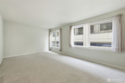 76 Cedar Street #807, Seattle, WA 98121 - Photo 11