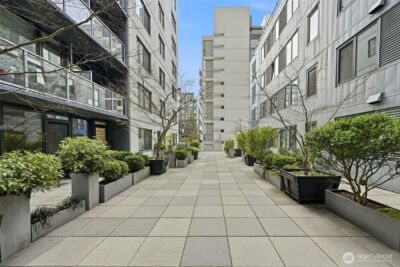 76 Cedar Street #807, Seattle, WA 98121 - Photo 4