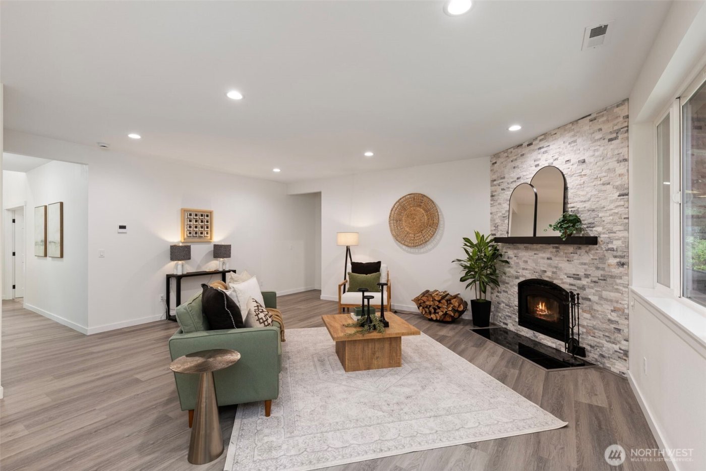 101 NE Anvil Lane , Belfair, WA 98528