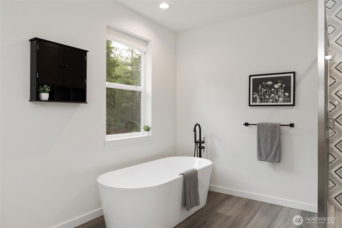 101 NE Anvil Lane , Belfair, WA 98528