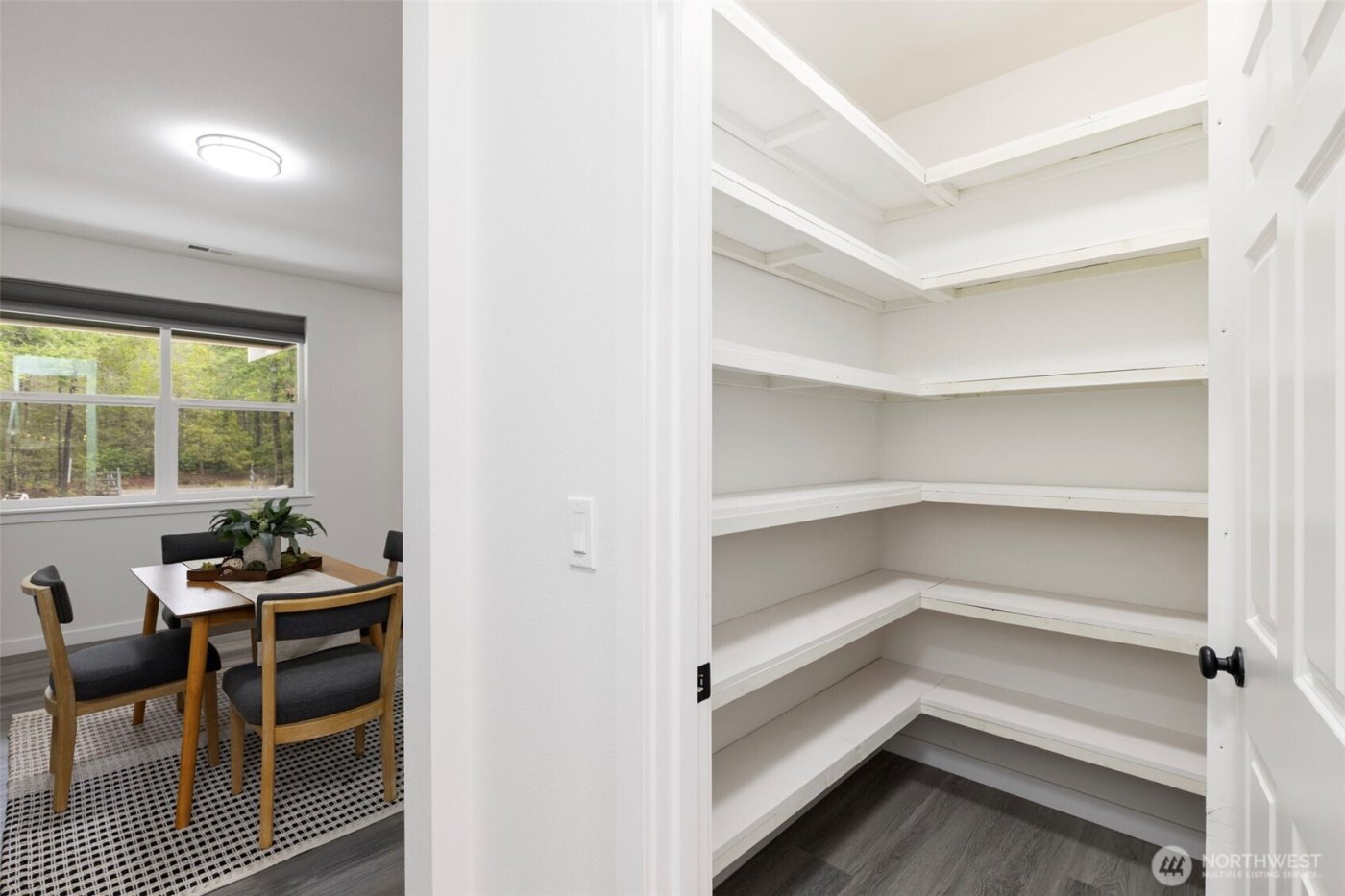 101 NE Anvil Lane , Belfair, WA 98528