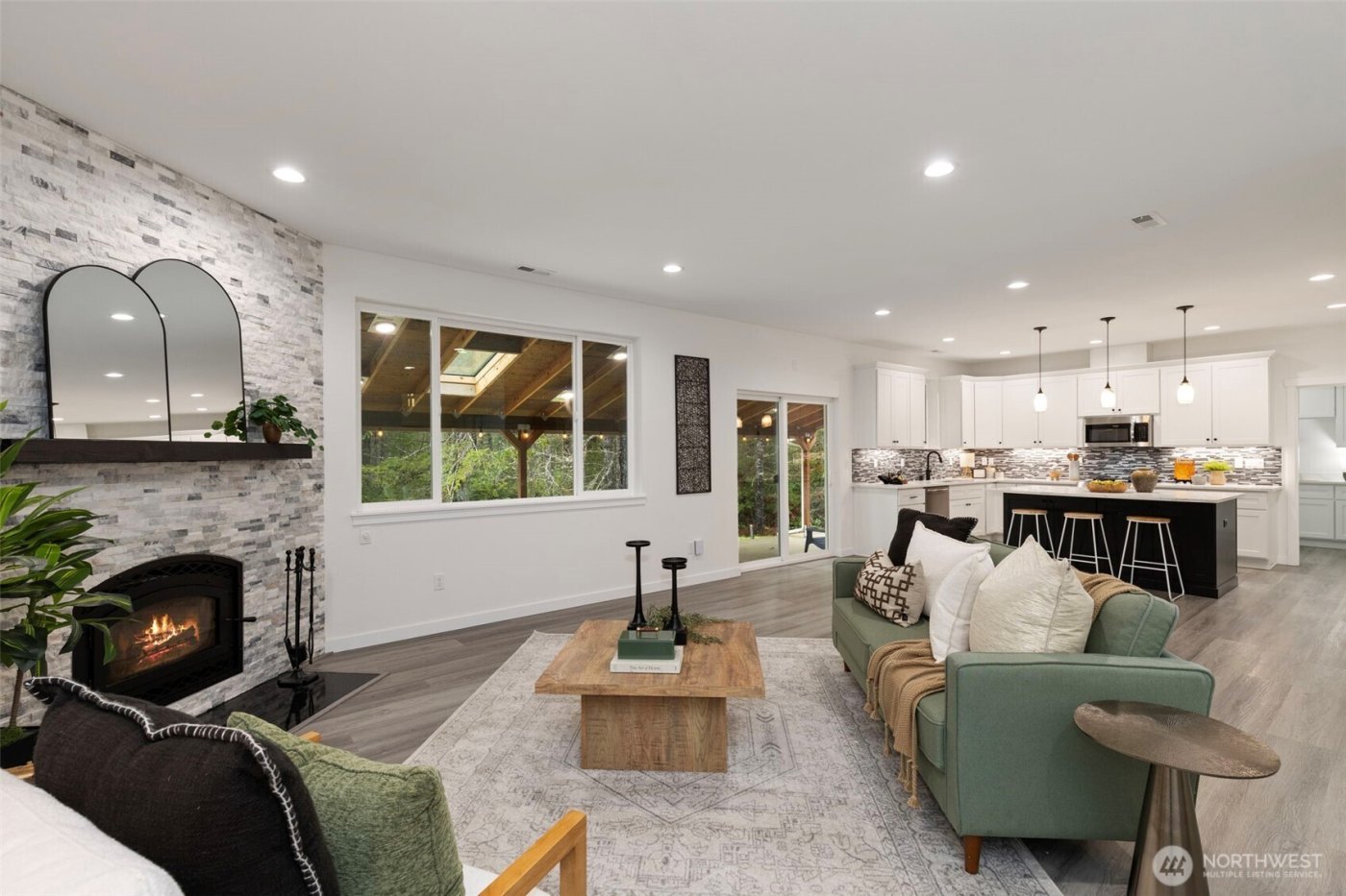 101 NE Anvil Lane , Belfair, WA 98528