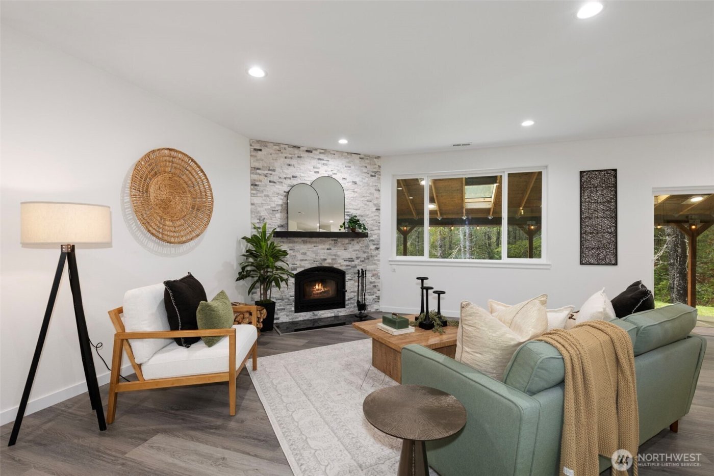 101 NE Anvil Lane , Belfair, WA 98528