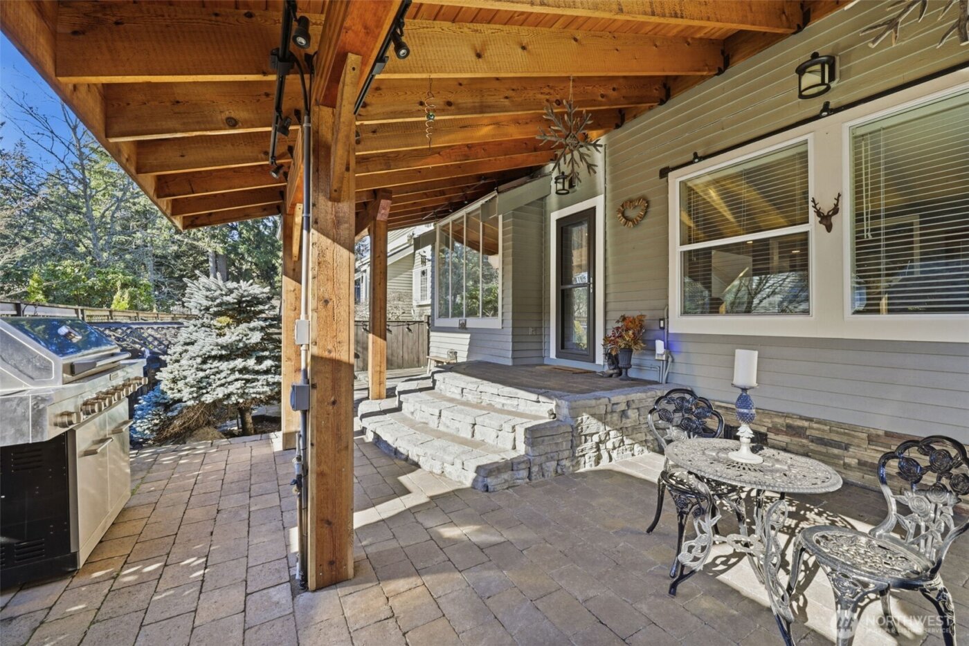 8310 61st Street W, University Place, WA 98467