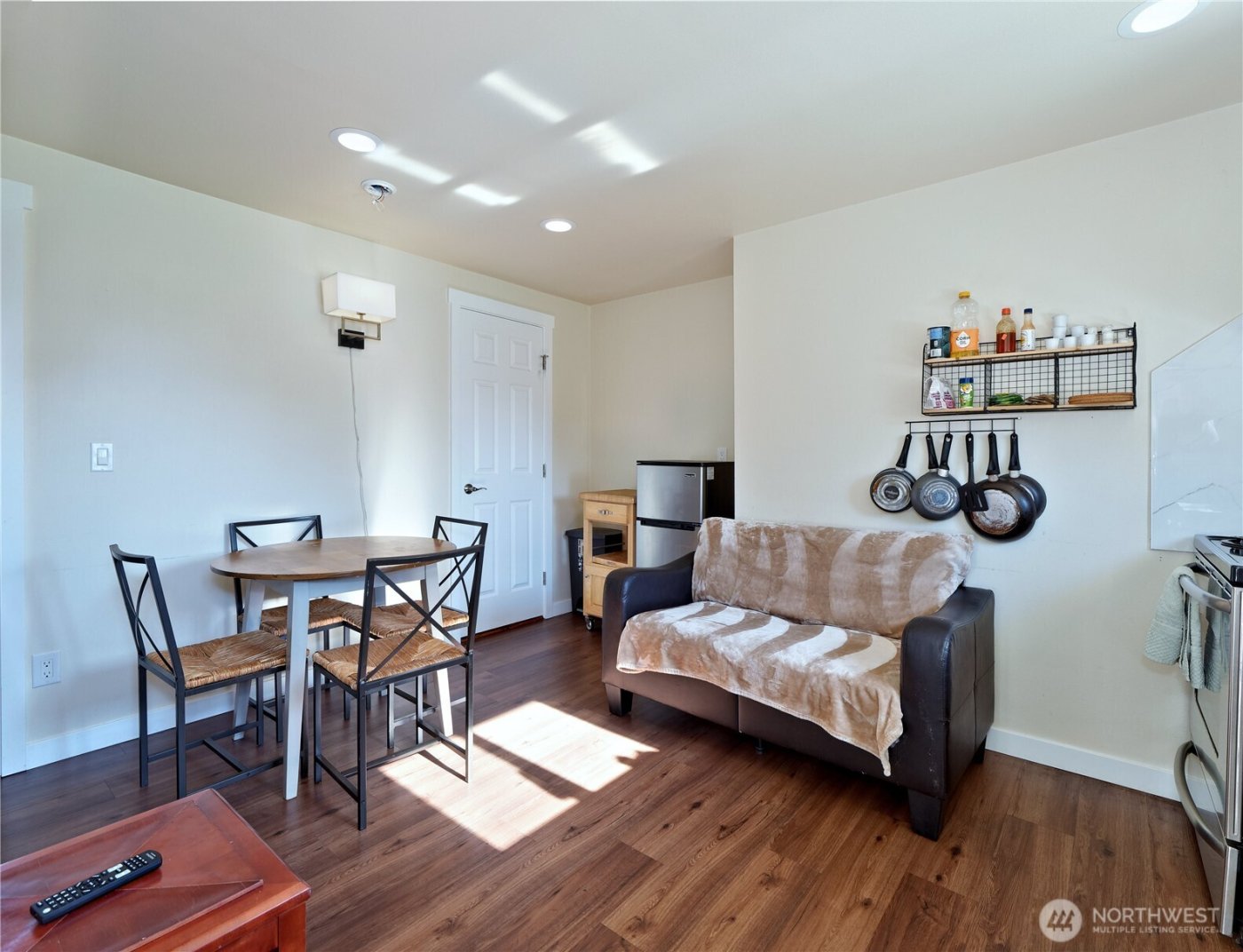 6105 S 124th St , Seattle, WA 98178